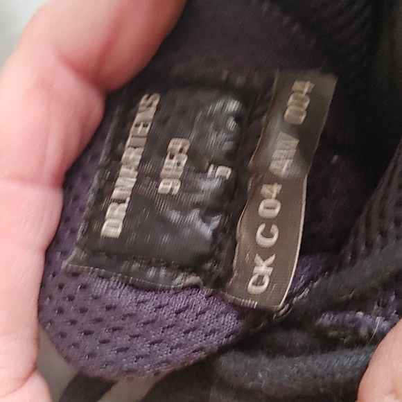 Dr Martens Boys size 5  Black Shoes (ladie 7.5) - Picture 5 of 6